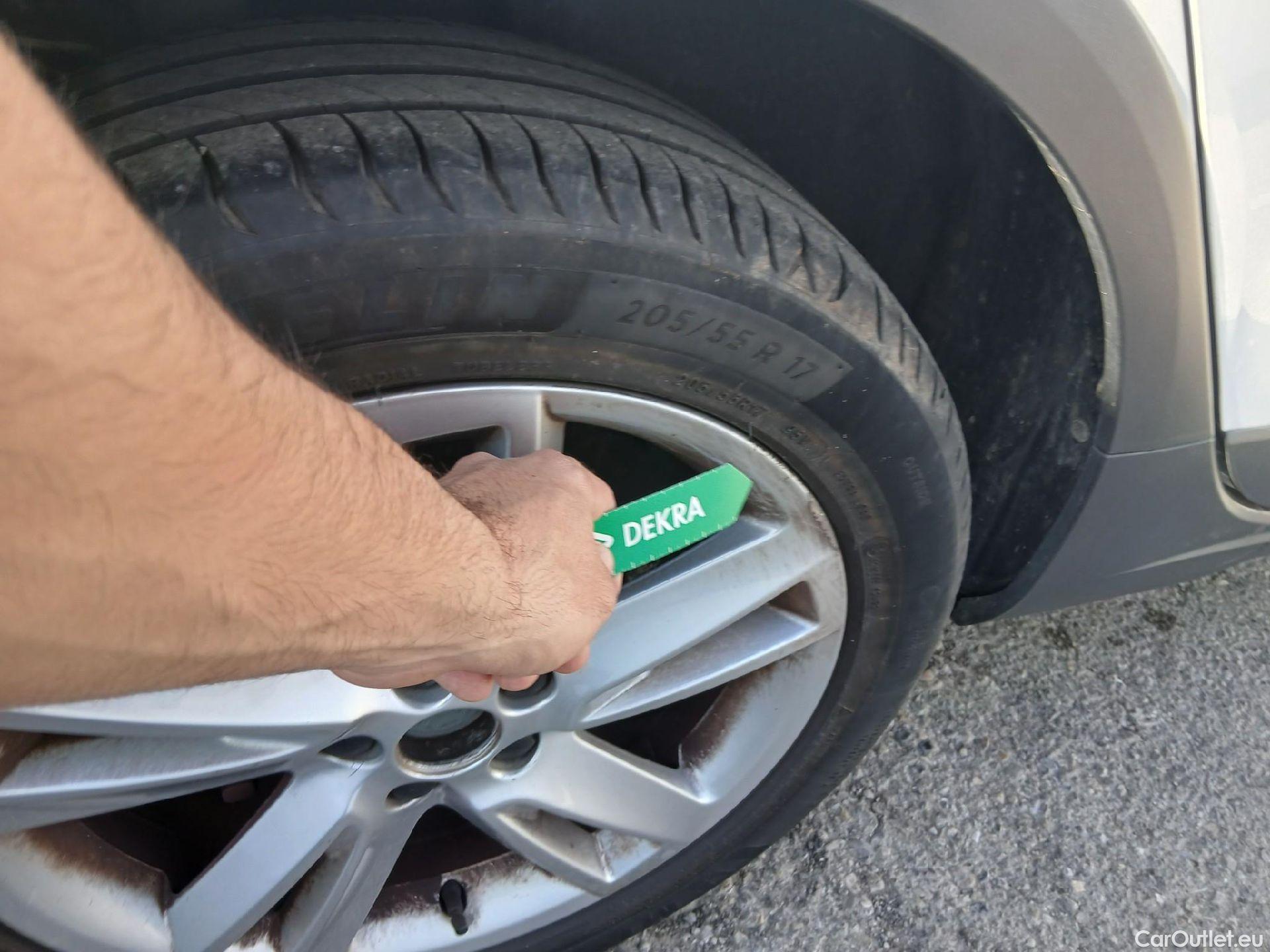  Seat  Arona SEAT  / 2017 / 5P / todoterreno 1.0 TSI 85kW (115CV) DSG FR Go Eco #22