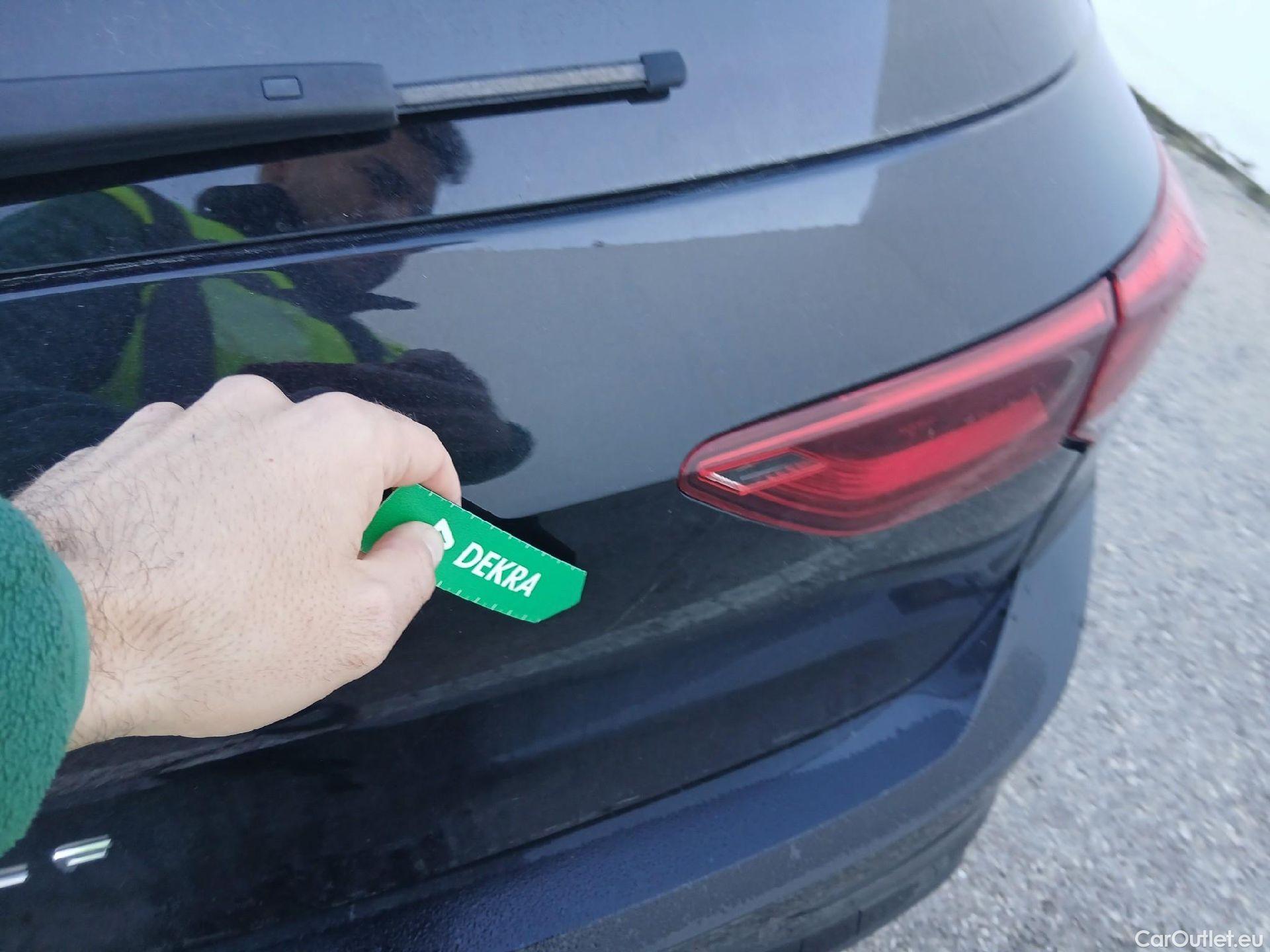  Volkswagen  Golf  VOLKSWAGEN / 2020 / 5P / berlina con portón Life 2.0 TDI 85kW (115CV) DSG #11