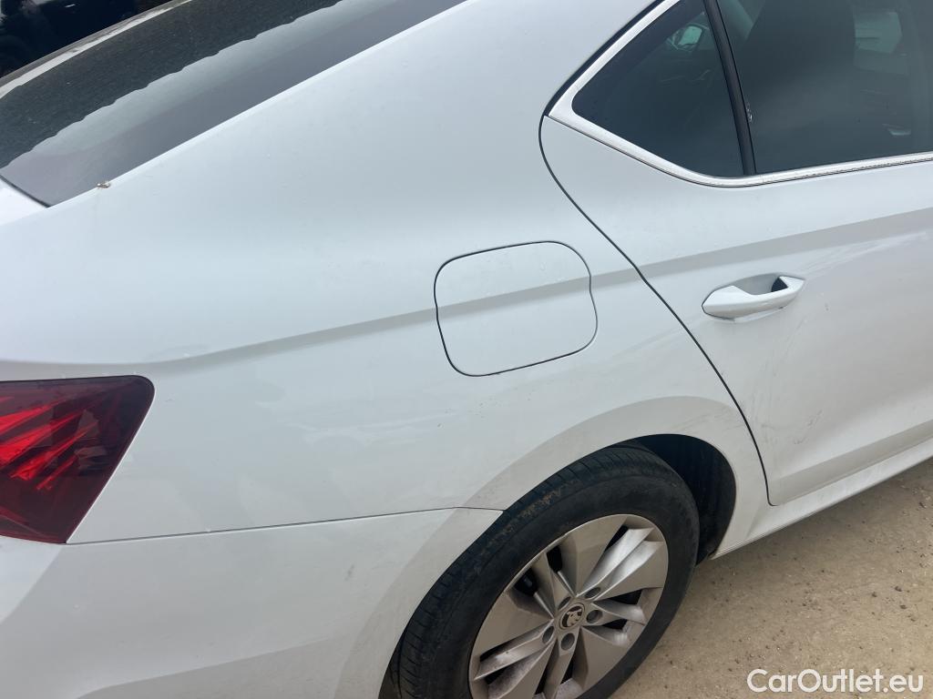  Skoda  Octavia SKODA  / 2020 / 5P / berlina con portón 2.0 TDI 85kW (115 CV) Manual Ambition #5