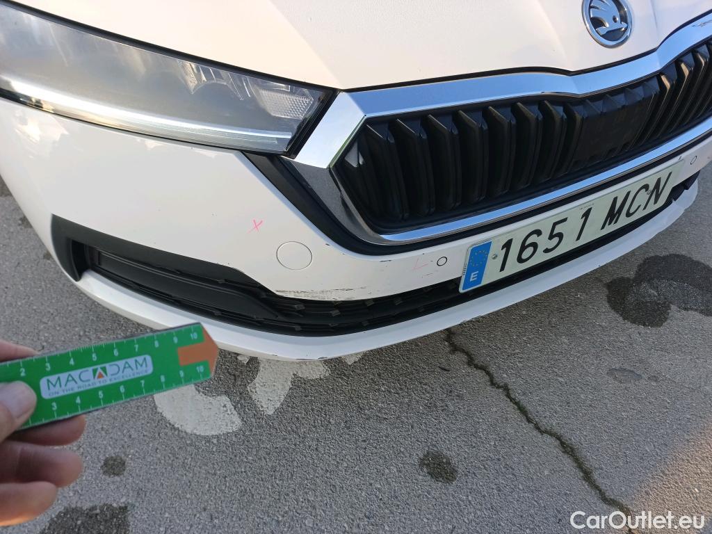  Skoda  Octavia SKODA  / 2020 / 5P / familiar Combi 2.0 TDI 85kW(115CV) DSG Ambition #7