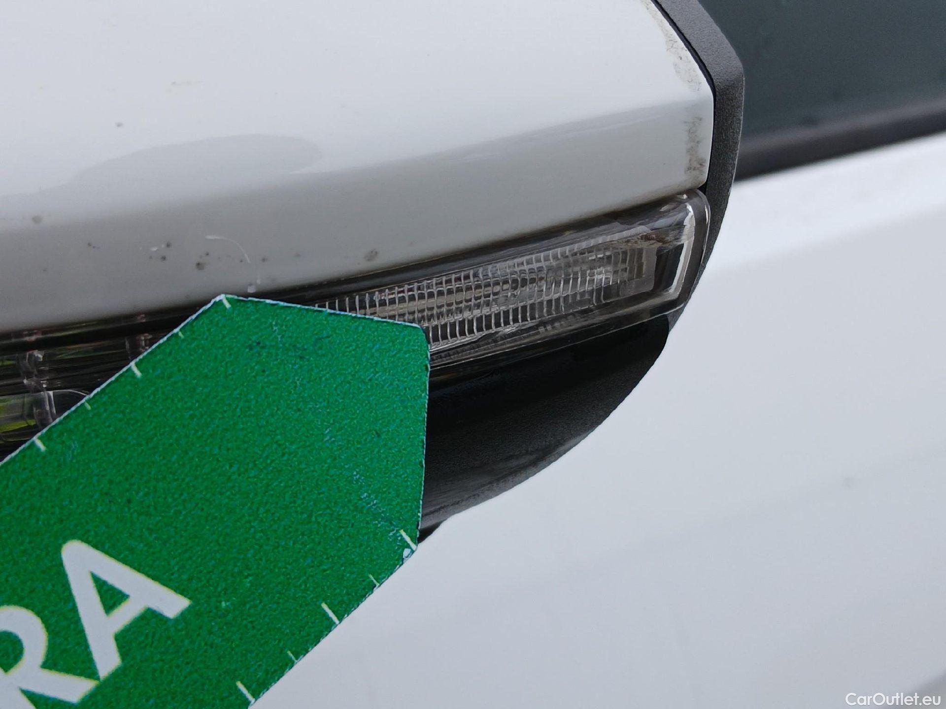  Volkswagen  Golf  VOLKSWAGEN / 2016 / 5P / berlina con portón Last Edition 1.5 TSI EVO 96kW (130CV) #23