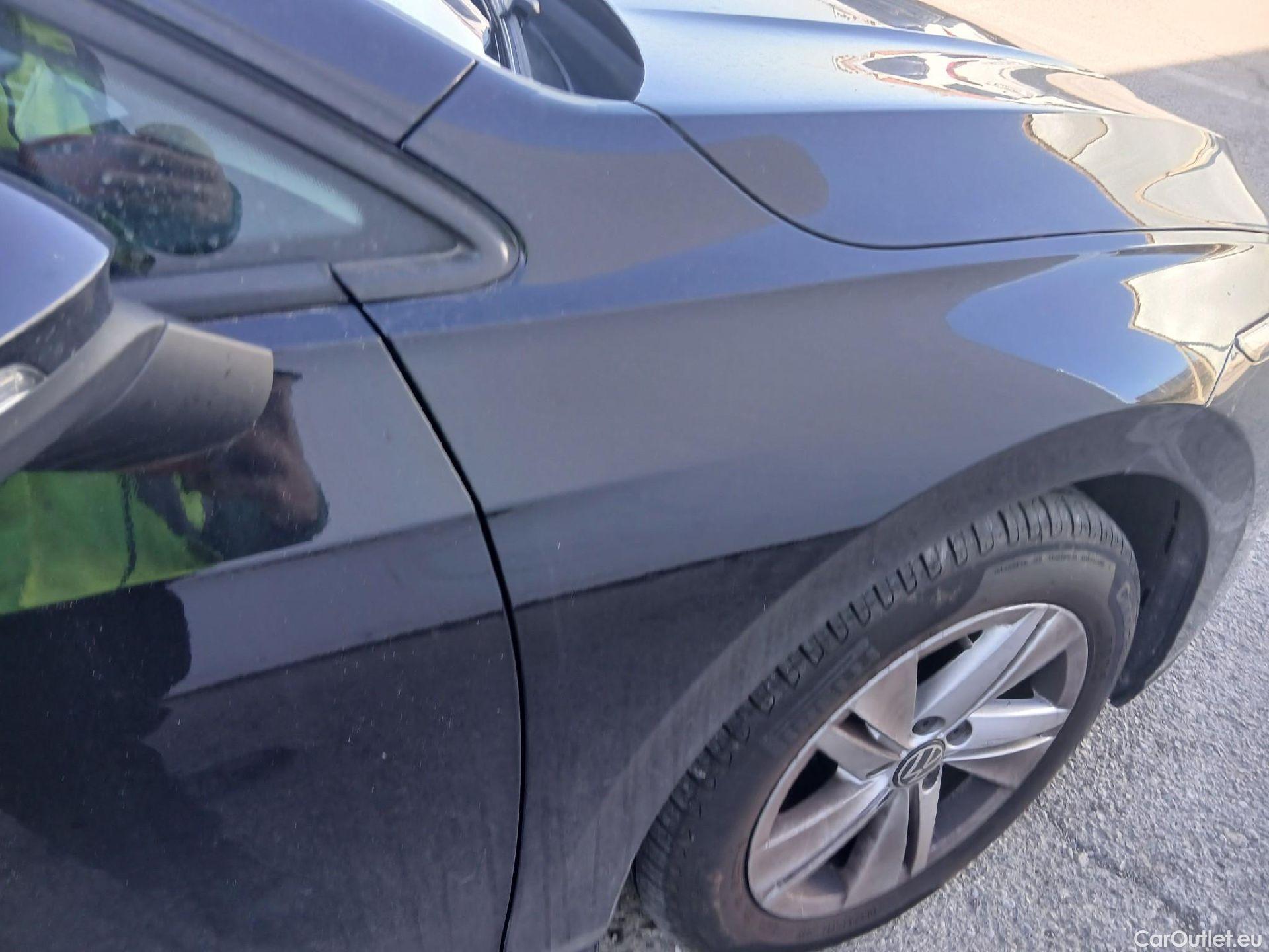  Volkswagen  Golf  VOLKSWAGEN / 2020 / 5P / berlina con portón Life 2.0 TDI 85kW (115CV) DSG #23