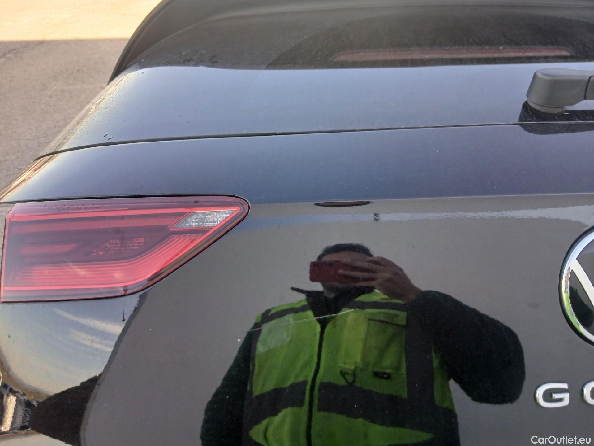  Volkswagen  Golf  VOLKSWAGEN / 2020 / 5P / berlina con portón Life 2.0 TDI 85kW (115CV) DSG #9