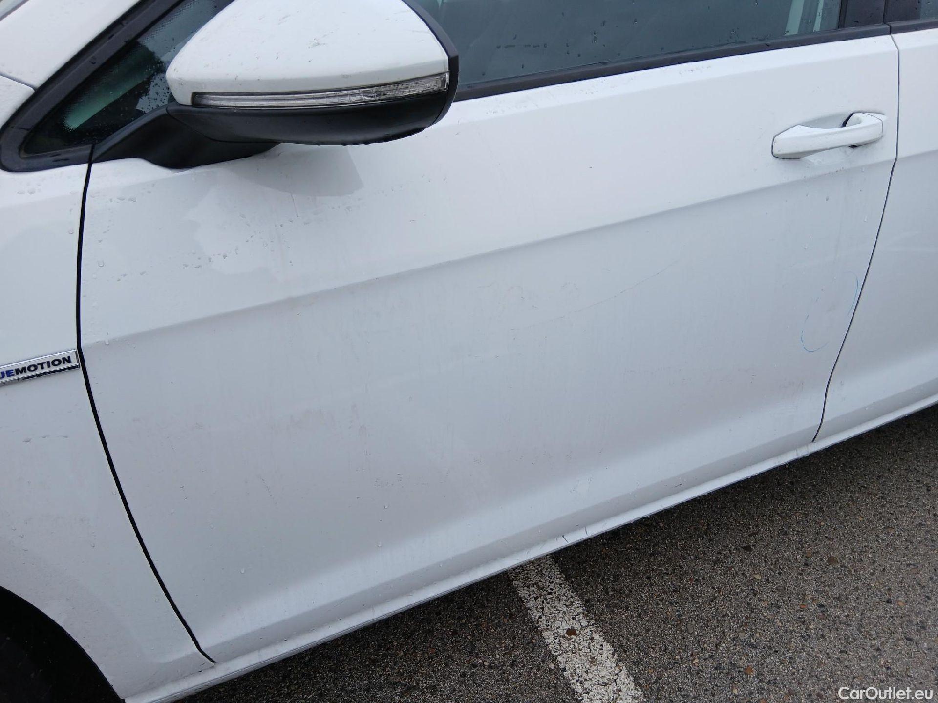  Volkswagen  Golf  VOLKSWAGEN / 2016 / 5P / berlina con portón Last Edition 1.5 TSI EVO 96kW (130CV) #8