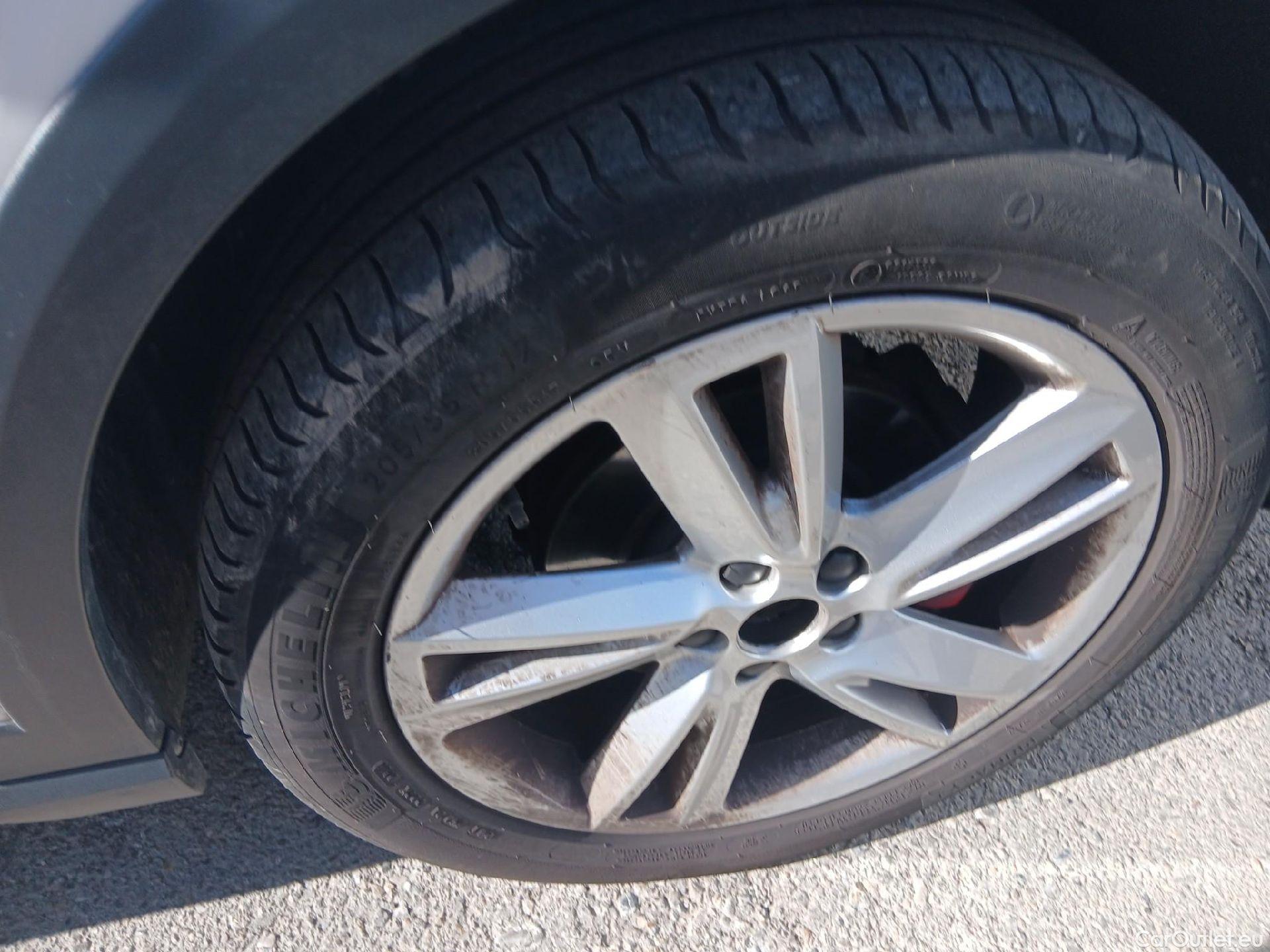  Seat  Arona SEAT  / 2017 / 5P / todoterreno 1.0 TSI 85kW (115CV) DSG FR Go Eco #36