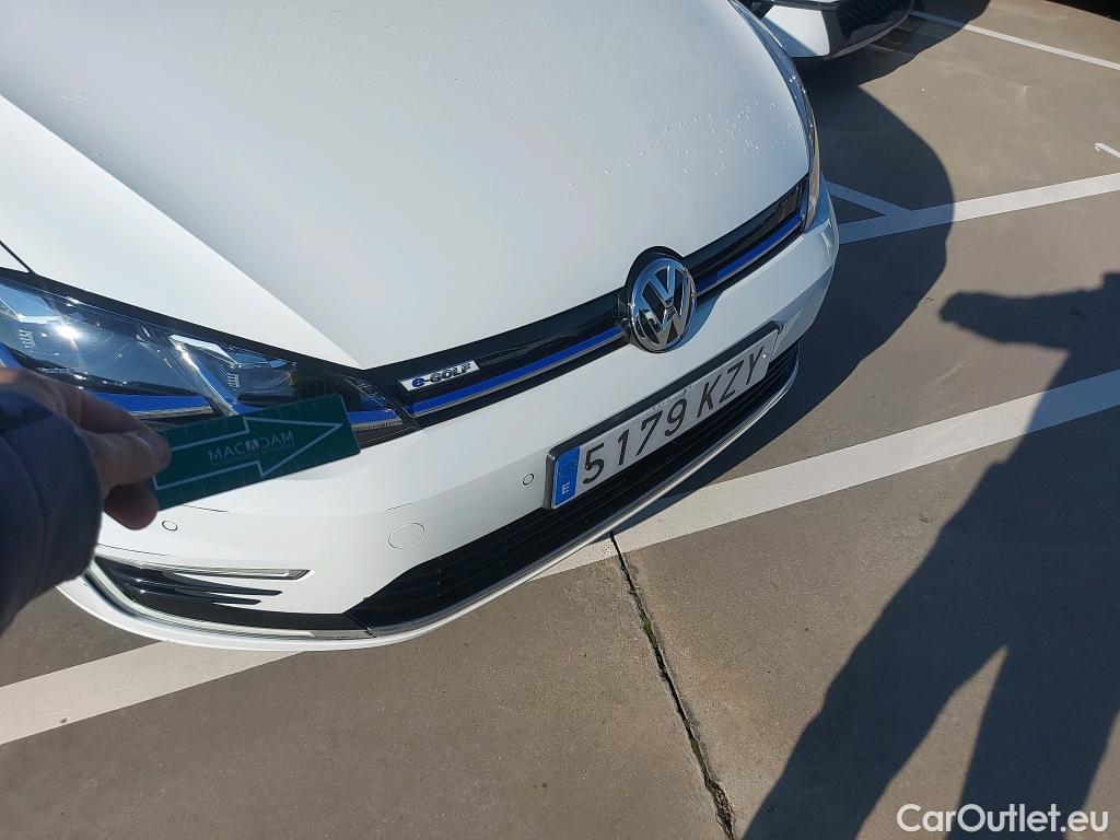  Volkswagen  Golf  VOLKSWAGEN / 2016 / 5P / berlina con portón e-ePower 110 kW (136CV) #18