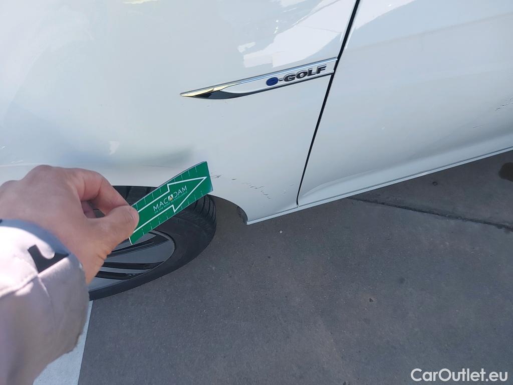  Volkswagen  Golf  VOLKSWAGEN / 2016 / 5P / berlina con portón e-ePower 110 kW (136CV) #15