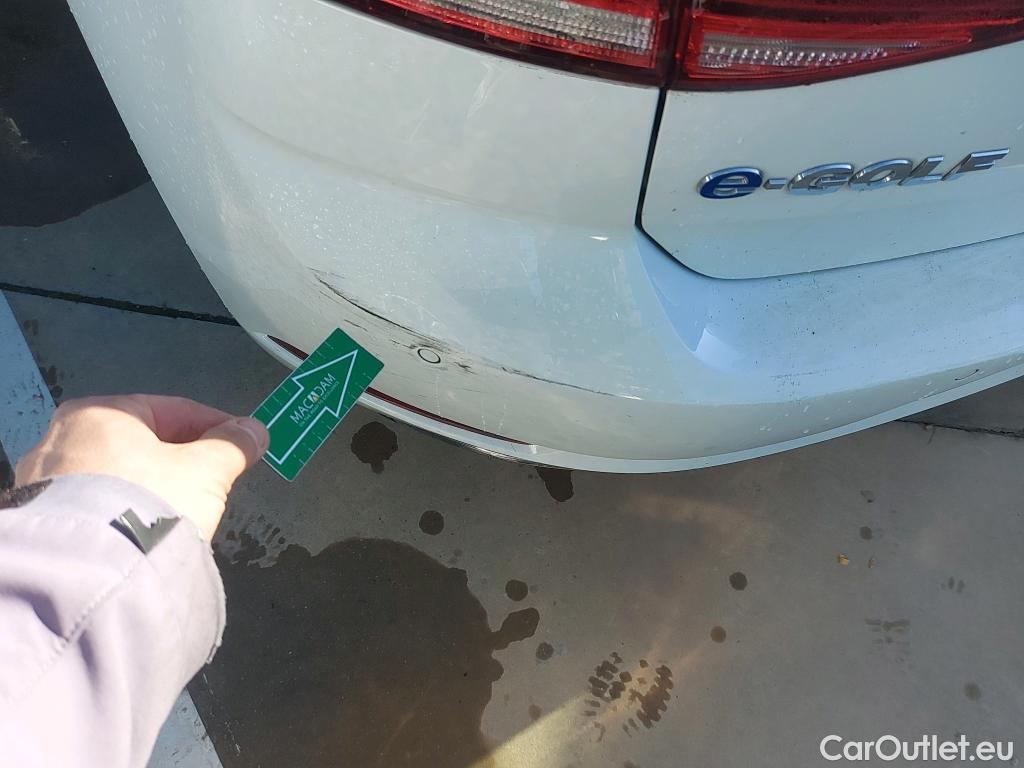  Volkswagen  Golf  VOLKSWAGEN / 2016 / 5P / berlina con portón e-ePower 110 kW (136CV) #22