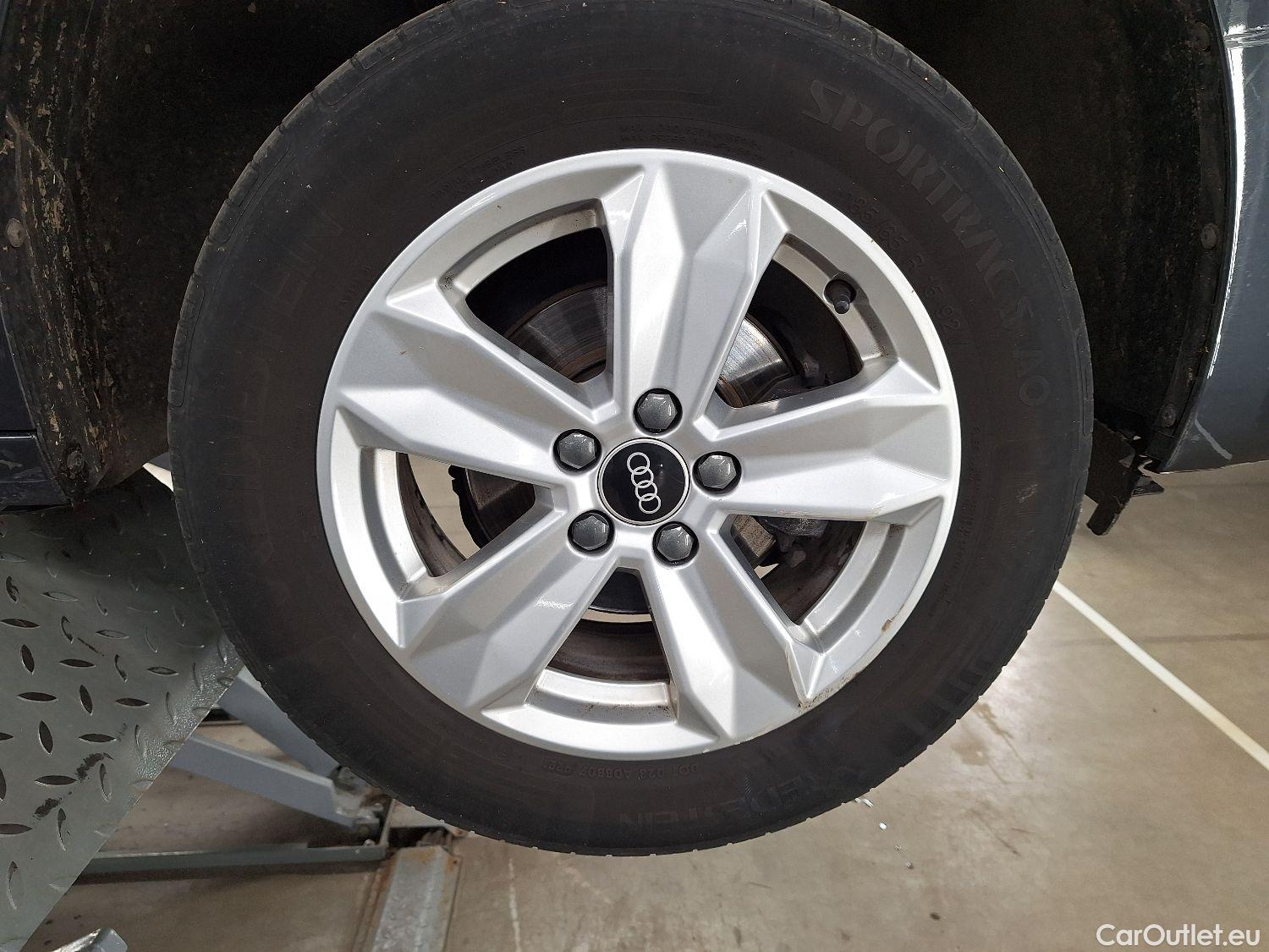  Audi  A1 Sportback Audi, A1 SB '18, Audi  1.0 25 TFSI 70kW S tronic Busine #4