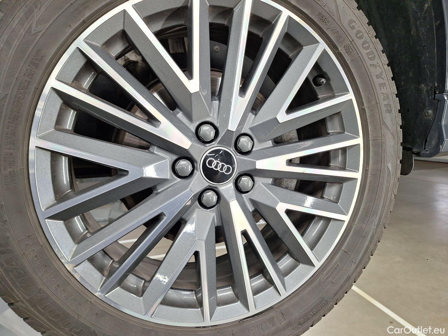  Audi  Q3 Audi,  SB '19, Audi  Sportback 35 TDI S tronic S Line Business  #3