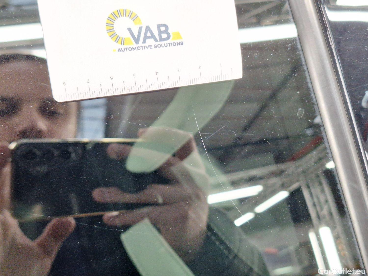  Renault  Captur Renault,  '19, Renault  E-TECH Plug-in Hybrid Intens 5d #31