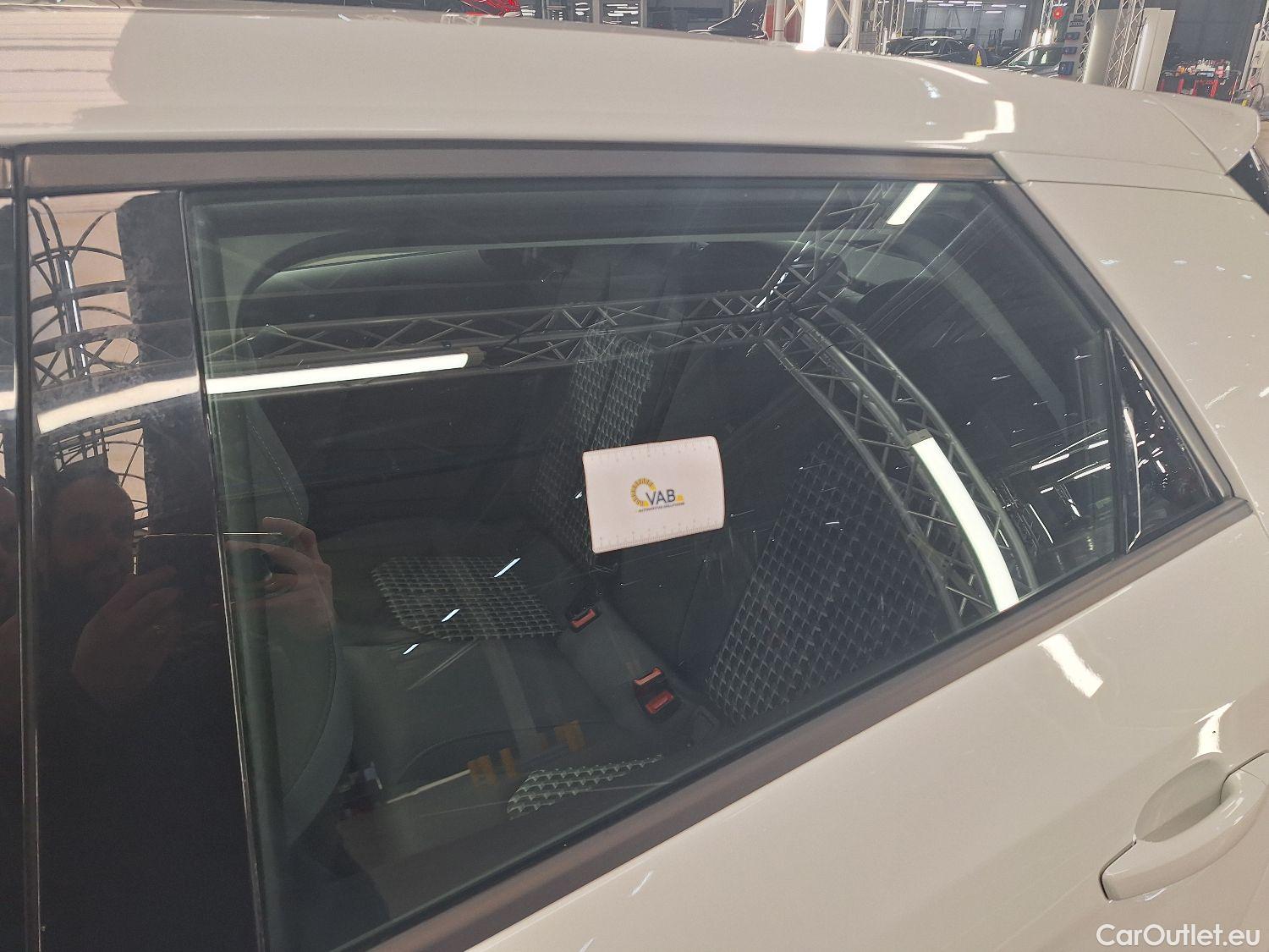  Audi  A1 Sportback Audi, A1 SB '18, Audi  1.0 25 TFSI 70kW S Line 5d #46