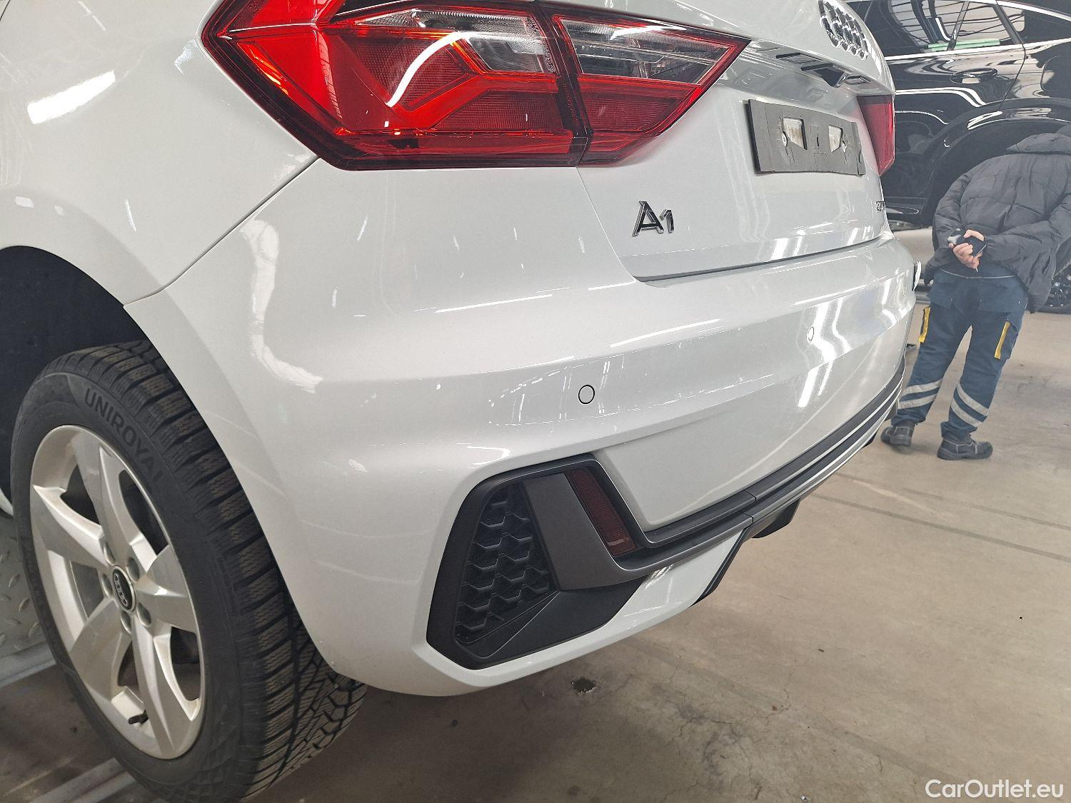  Audi  A1 Sportback Audi, A1 SB '18, Audi  1.0 25 TFSI 70kW S Line 5d #27