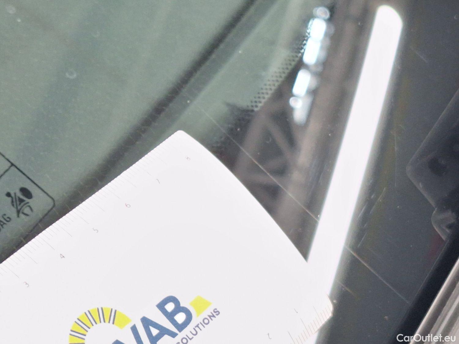  Volvo  XC 40 Volvo, XC40 '17, Volvo XC40 T4 Recharge Geartronic R-Design 5d #43