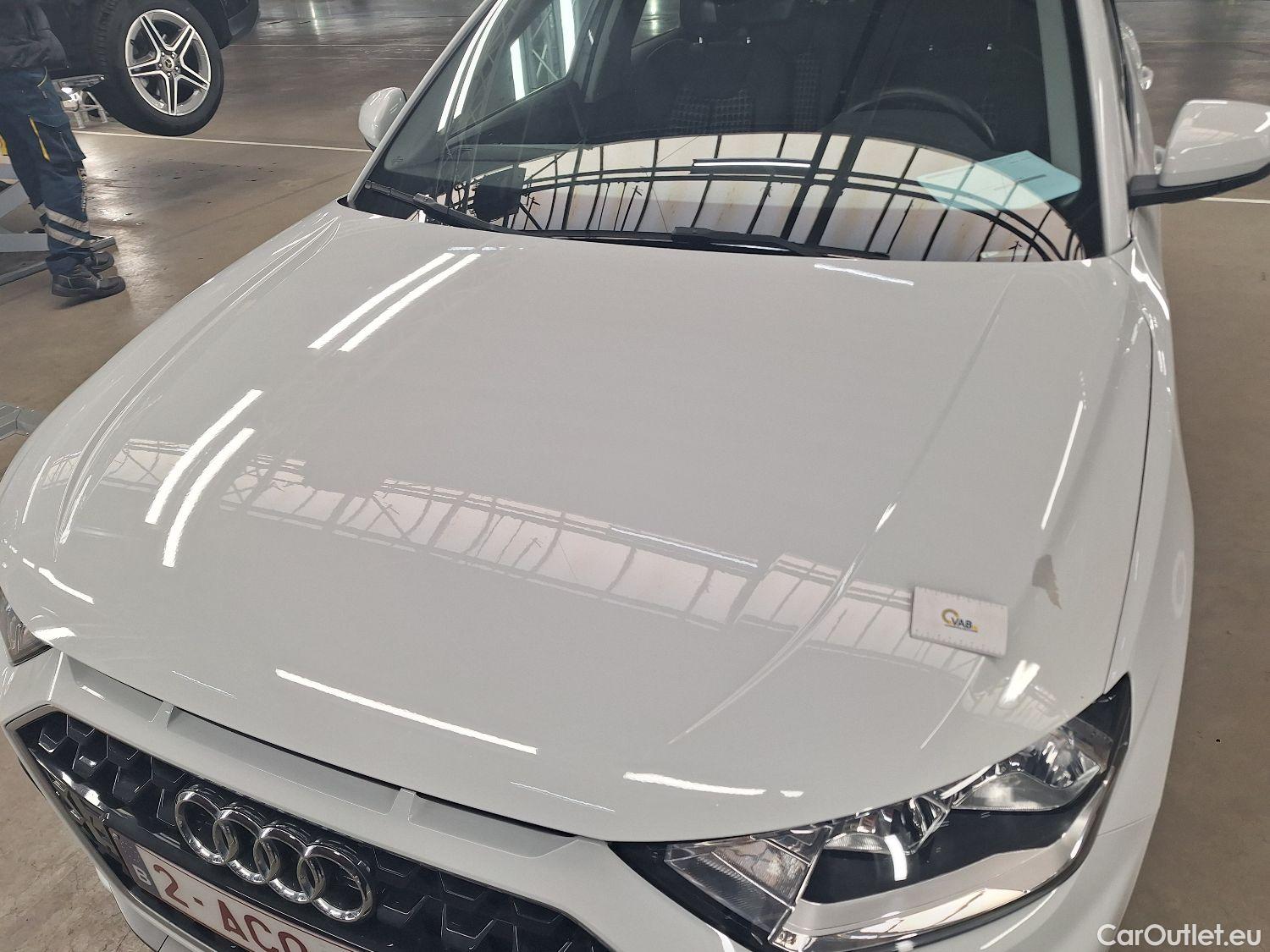  Audi  A1 Sportback Audi, A1 SB '18, Audi  1.0 25 TFSI 70kW S Line 5d #48