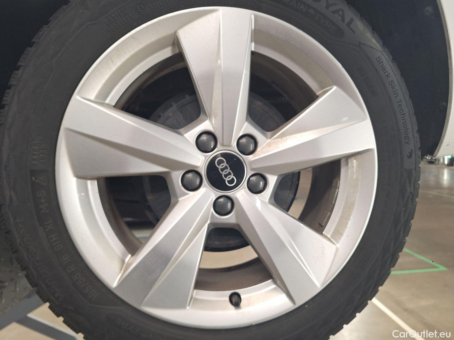  Audi  A1 Sportback Audi, A1 SB '18, Audi  1.0 25 TFSI 70kW S Line 5d #3