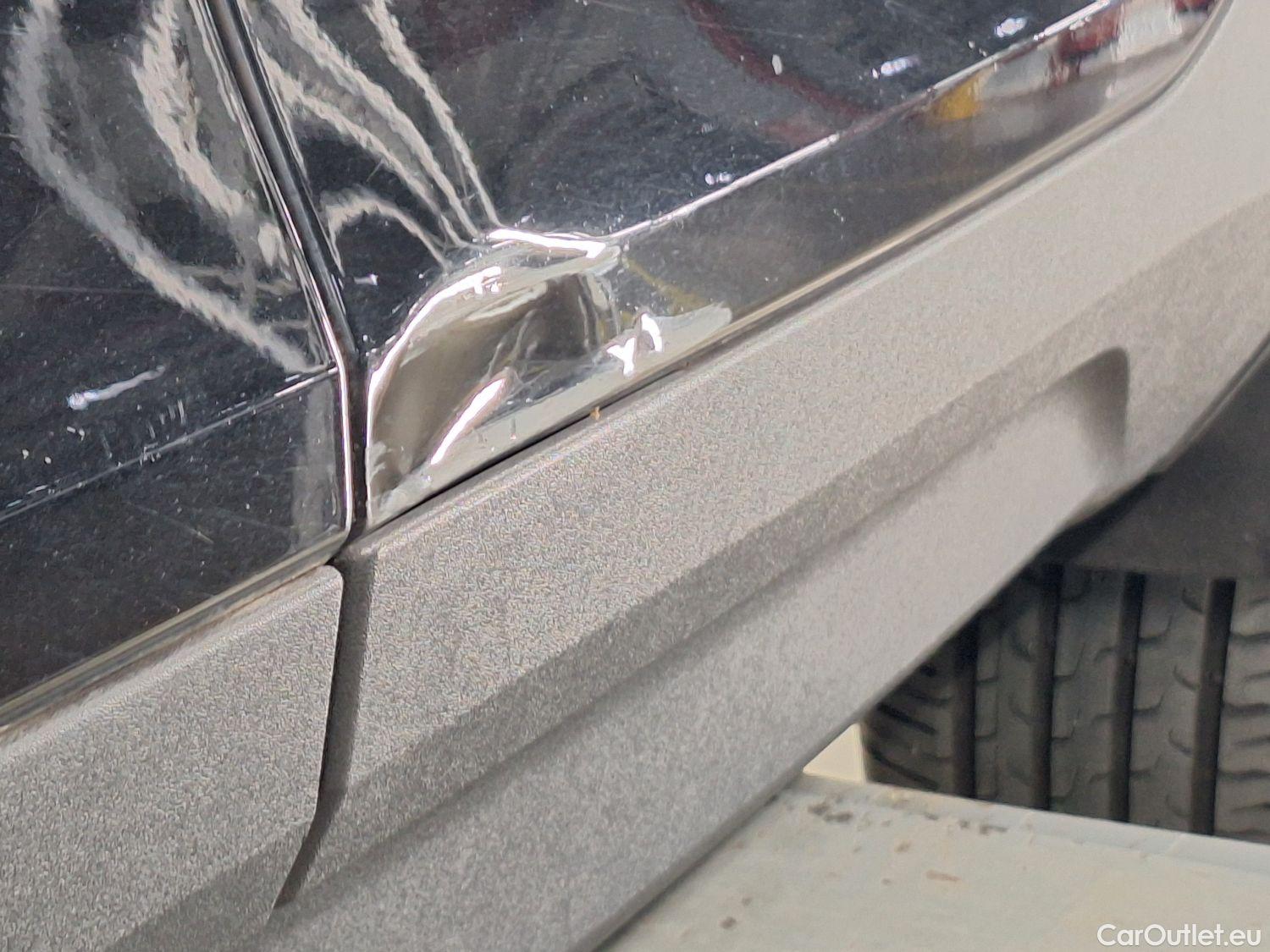  Volvo  XC 40 Volvo, XC40 '17, Volvo XC40 T4 Recharge Geartronic R-Design 5d #26