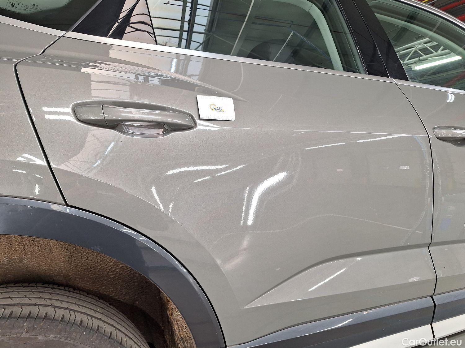  Audi  Q3 Audi,  SB '19, Audi  Sportback 35 TDI S tronic S Line Business  #9