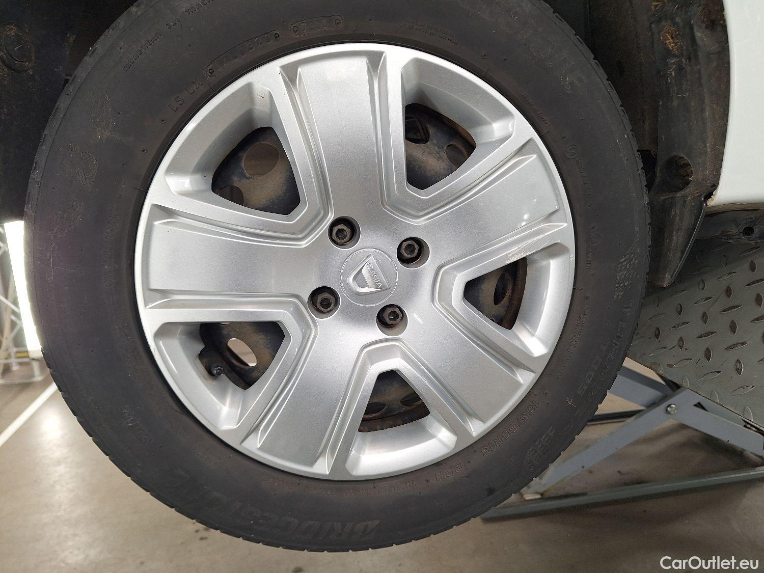  Dacia  Sandero Dacia,  '13, Dacia  SCe 75 Comfort 5d #4