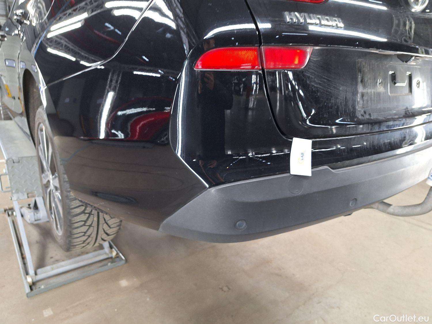  Hyundai  i30 Hyundai,  Wagon '17, Hyundai  Wagon 1.6 CRDi DCT 100kW Sky 5d #25