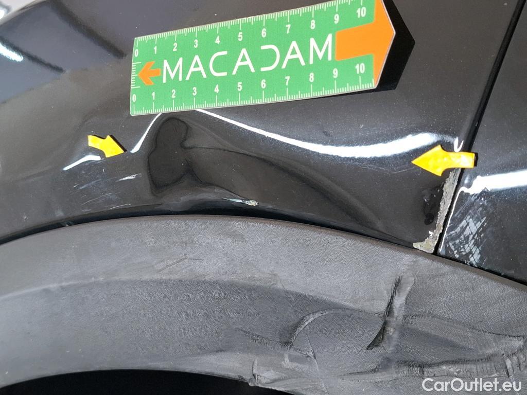  Citroen  C4 CITROEN  X / 2022 / 4P / Berline PureTech 130 S&S EAT8 Feel Pack #11