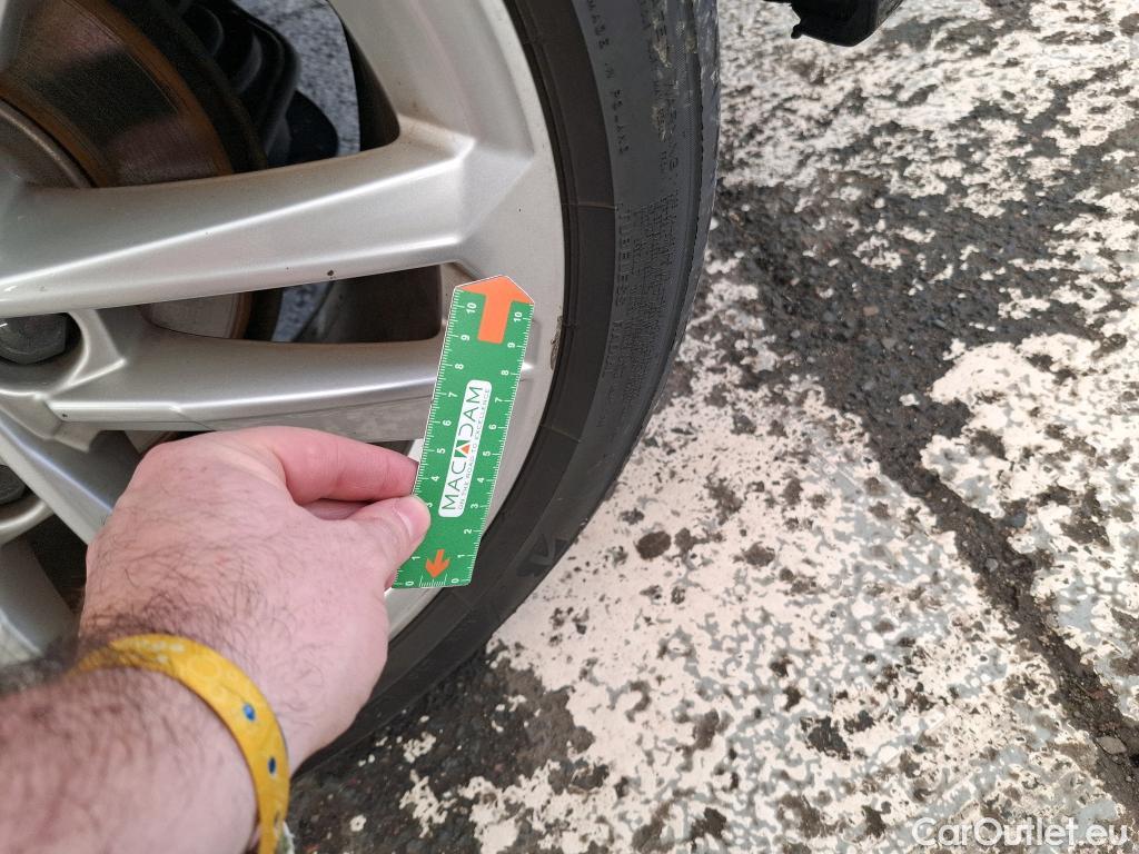  Audi  A3 AUDI  Sportback / 2020 / 5P / Berline 40 TFSI e 204 S Tronic Business Line #9