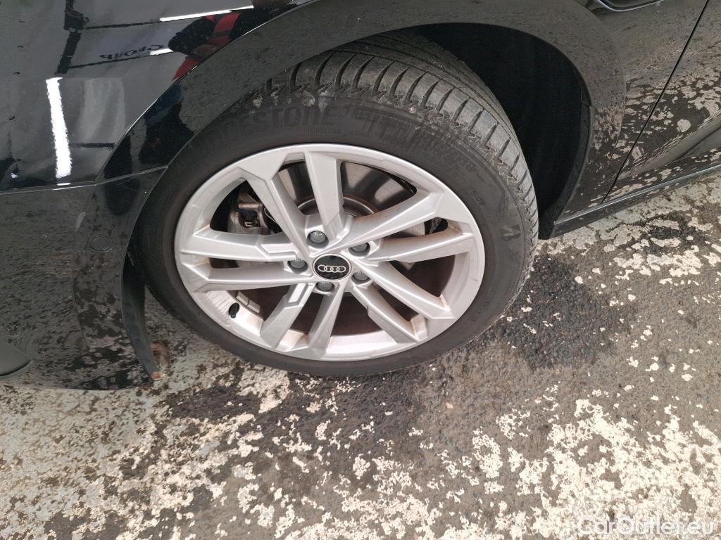  Audi  A3 AUDI  Sportback / 2020 / 5P / Berline 40 TFSI e 204 S Tronic Business Line #25