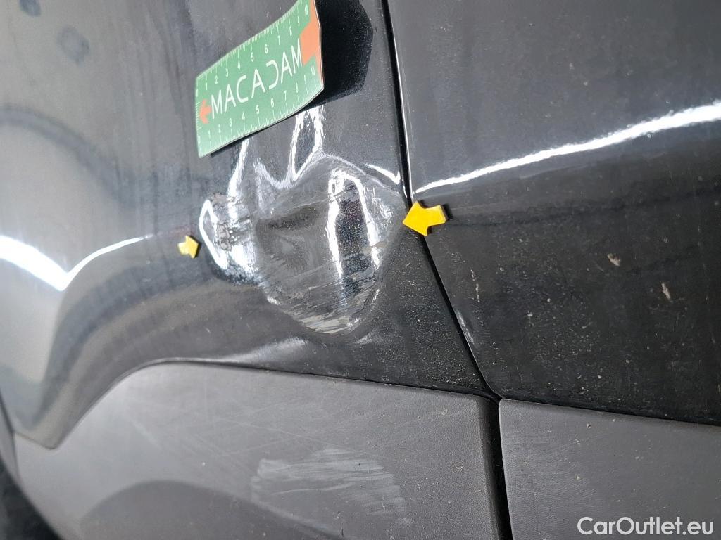  Citroen  C4 CITROEN  X / 2022 / 4P / Berline PureTech 130 S&S EAT8 Feel Pack #7