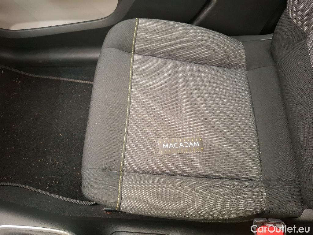  Citroen  C3  Shine 1.2 PureTech 110CV BVM6 6E #8