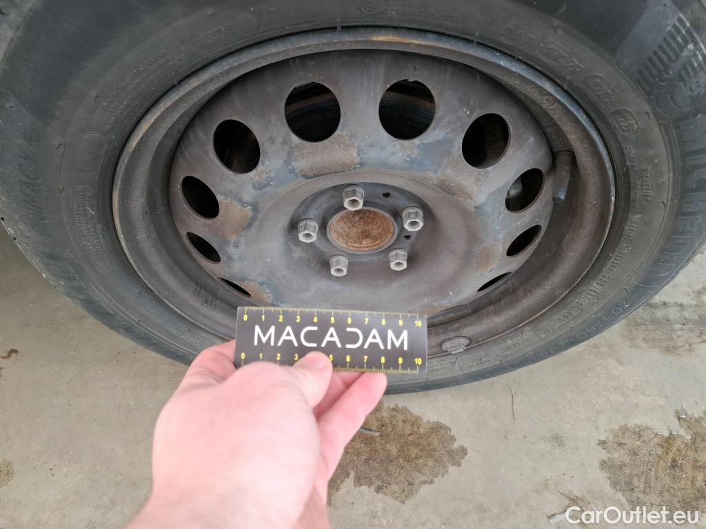  Citroen  Berlingo CITROEN  / 2018 / 5P / monospace Taille M BlueHDi 130 S&S EAT8 Feel #4