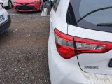  Toyota  Yaris TOYOTA  / 2017 / 5P / BERLINA 1.5 HYBRID COOL MY18 #42