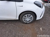  Toyota  Yaris TOYOTA  / 2017 / 5P / BERLINA 1.5 HYBRID COOL MY18 #52