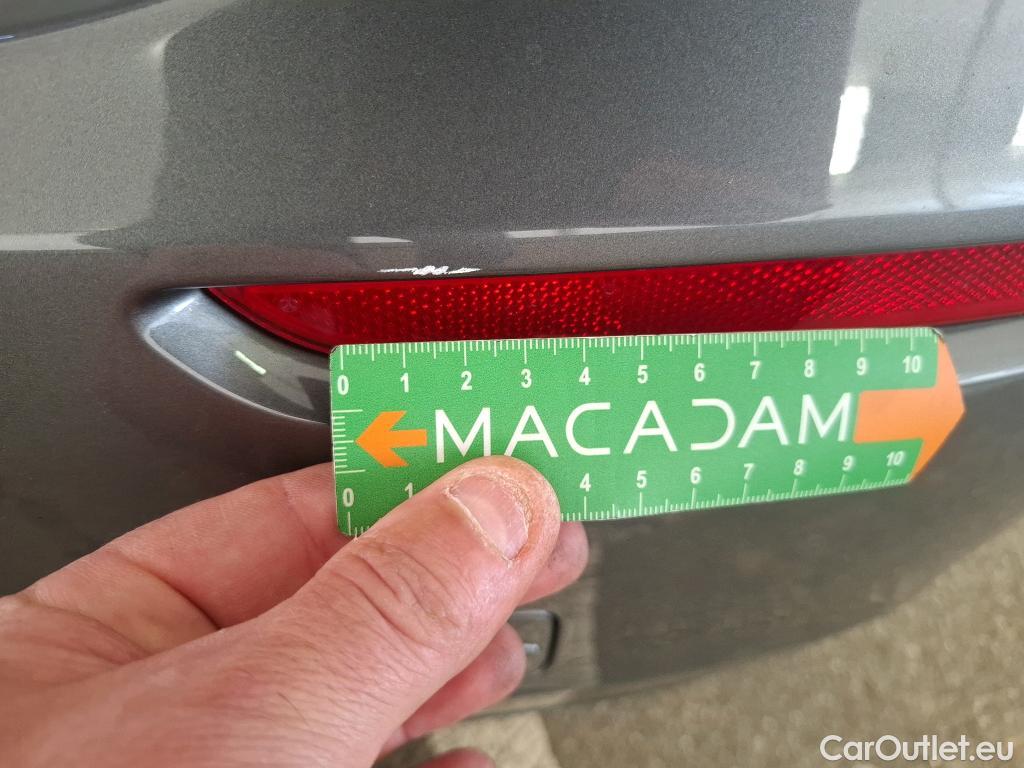  Mercedes  A-Klasse MERCEDES-BENZ Classe A Compact / 2018 / 5P / Berline A 180 d Business Line #12