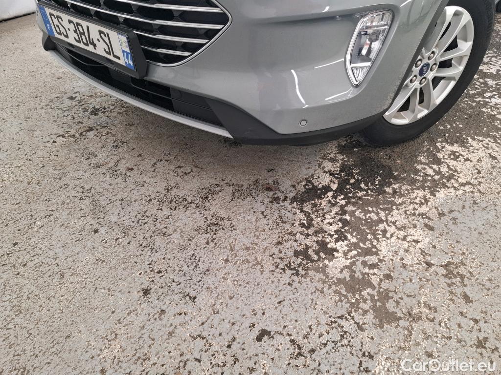  Ford  Kuga FORD  / 2019 / 5P / SUV 2.5 190 hybrid Flexifuel Pshift Titanium #30