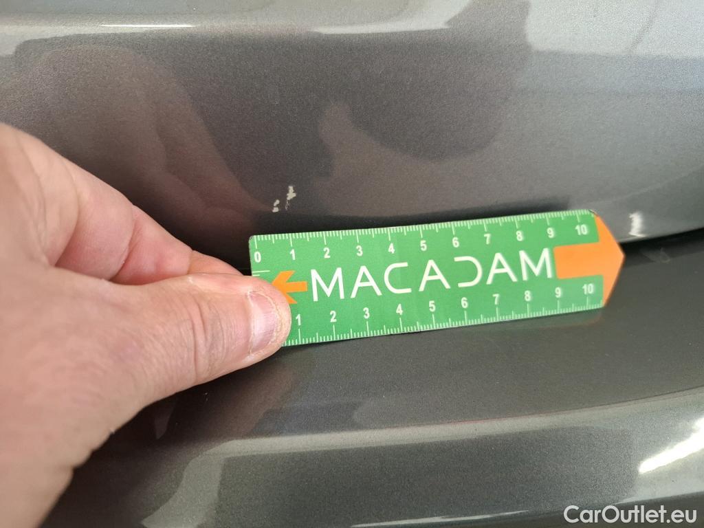  Mercedes  A-Klasse MERCEDES-BENZ Classe A Compact / 2018 / 5P / Berline A 180 d Business Line #32