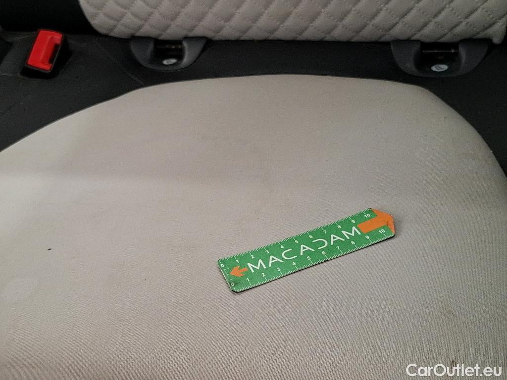  Fiat  500 FIAT   2015 3P Berline Hybrid 1.0 BSG 70 ch Dolcevita #10