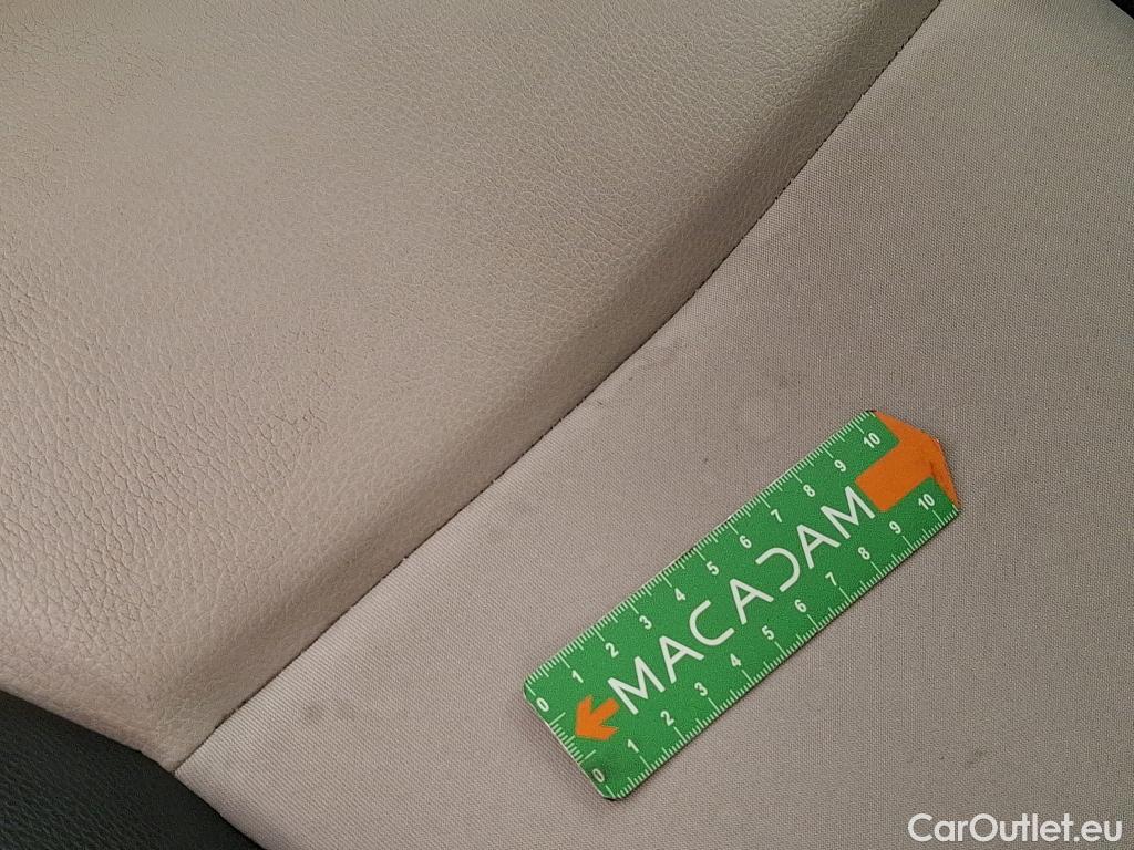  Fiat  500 FIAT   2015 3P Berline Hybrid 1.0 BSG 70 ch Dolcevita #5