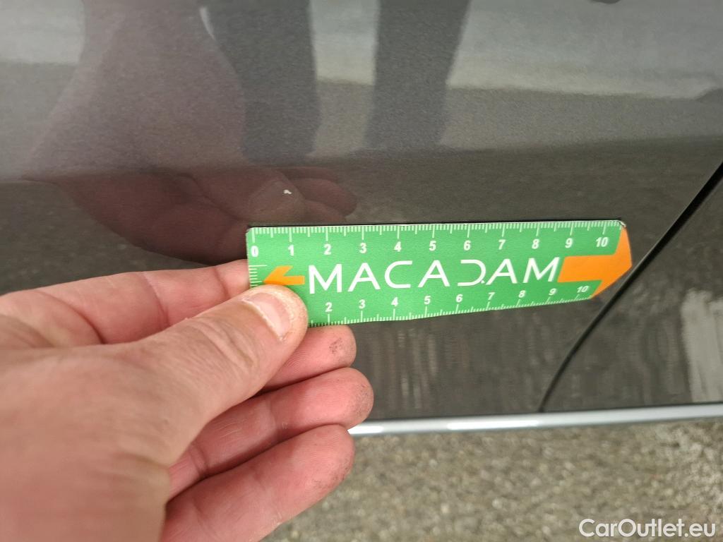  Mercedes  A-Klasse MERCEDES-BENZ Classe A Compact / 2018 / 5P / Berline A 180 d Business Line #19