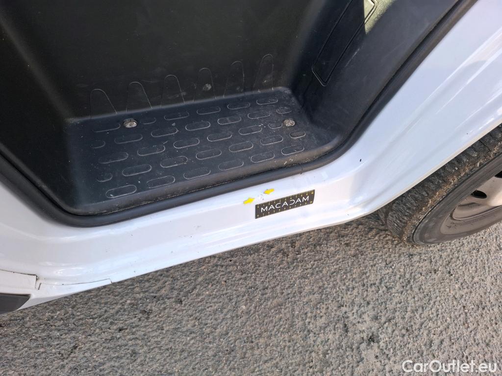  Fiat  Ducato FIAT  SC 2014 2P Châssis cabine 3.5 L 2.3 Multijet 140 Business #40