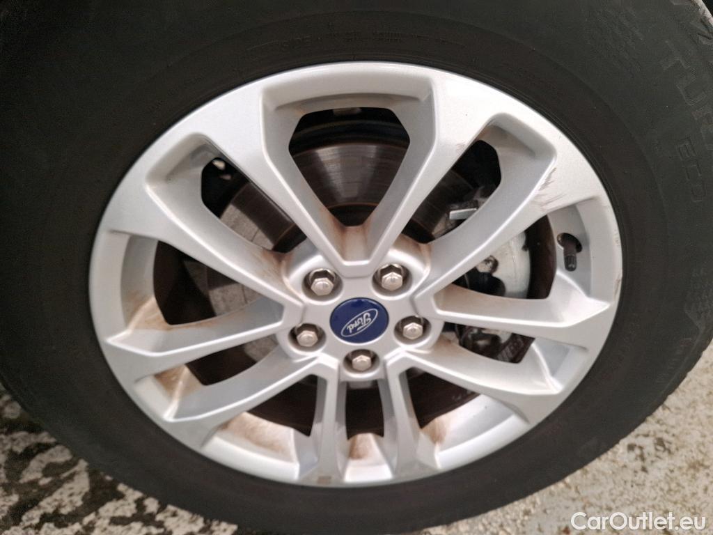  Ford  Kuga FORD  / 2019 / 5P / SUV 2.5 190 hybrid Flexifuel Pshift Titanium #15