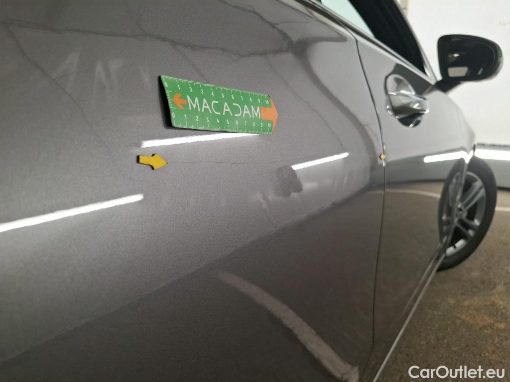  Mercedes  A-Klasse MERCEDES-BENZ Classe A Compact / 2018 / 5P / Berline A 180 d Business Line #3