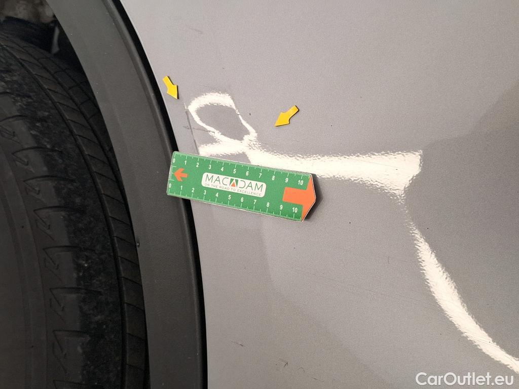  Ford  Kuga FORD  / 2019 / 5P / SUV 2.5 190 hybrid Flexifuel Pshift Titanium #2