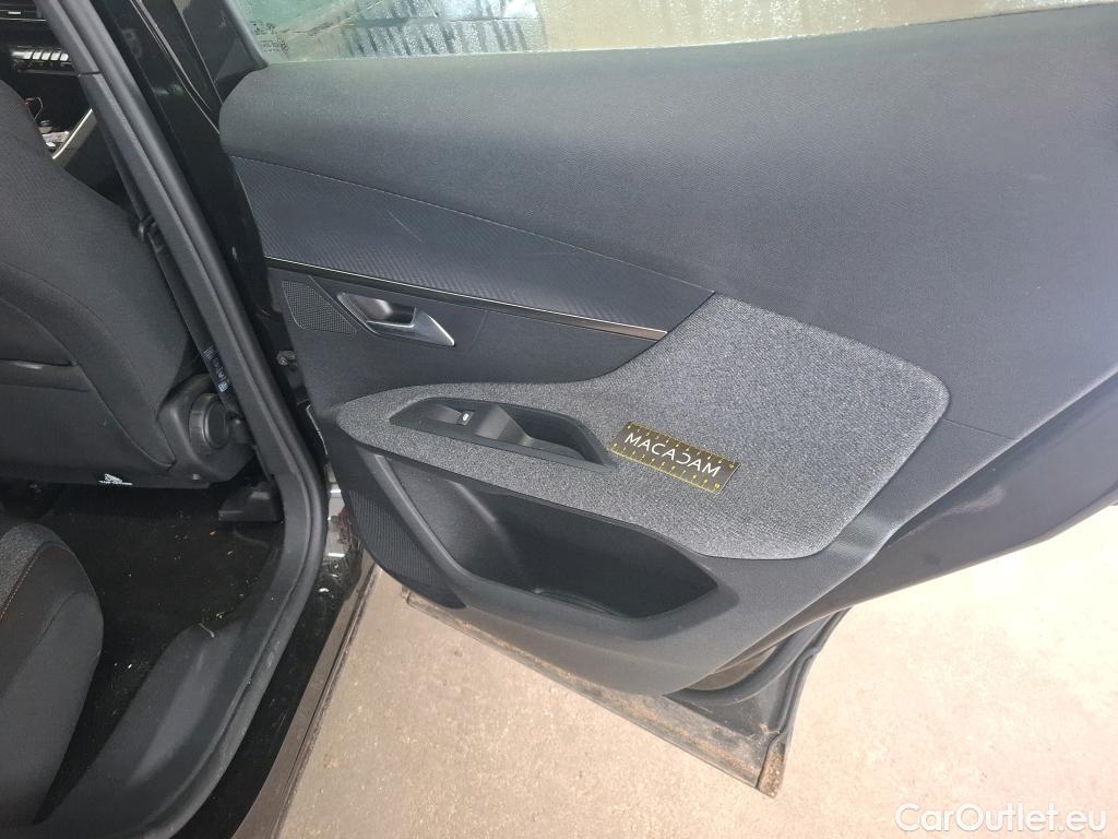  Peugeot  3008  Active Pack 1.5 HDi 130CV BVA8 E6d #30