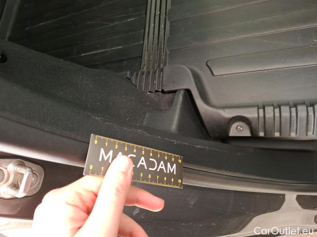  Peugeot  208  Affaire Premium 1.6 HDi 100CV BVM5 E6 #17