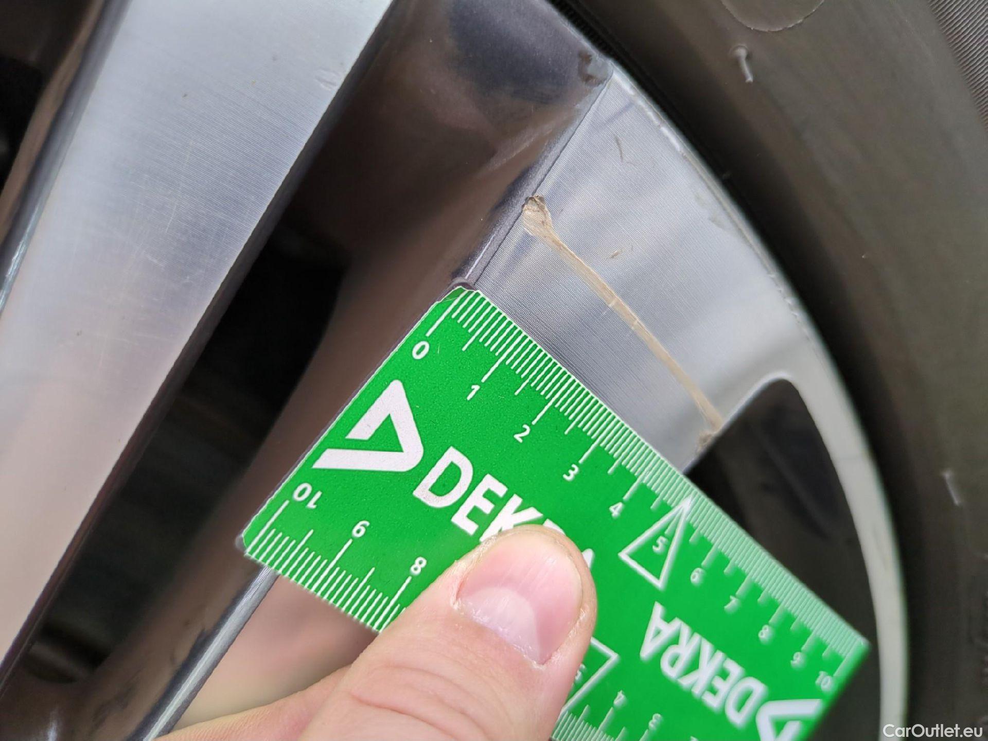  Peugeot  3008  Allure Pack 1.5 HDi 130CV BVM6 E6d #9