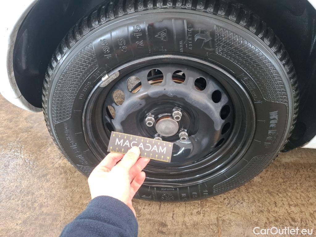  Renault  Clio  IV Air MediaNav 1.5 dCi 75CV BVM5 E6 #67