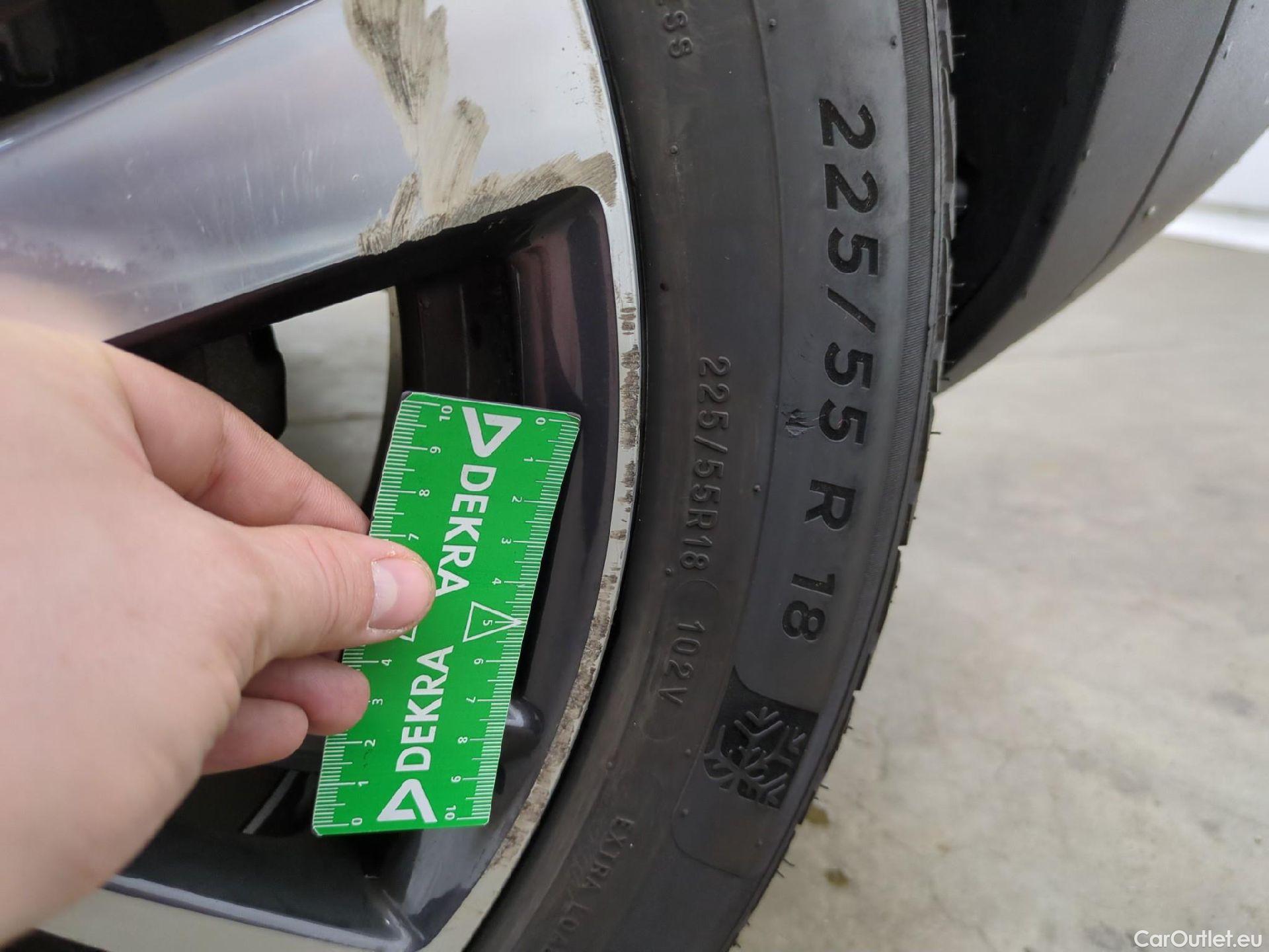  Peugeot  3008  Allure Pack 1.5 HDi 130CV BVM6 E6d #19