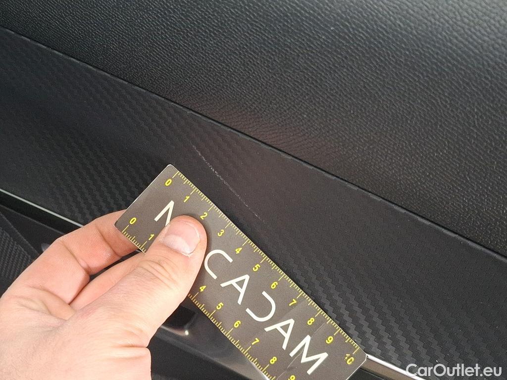  Peugeot  3008  Active Pack 1.5 HDi 130CV BVA8 E6d #32