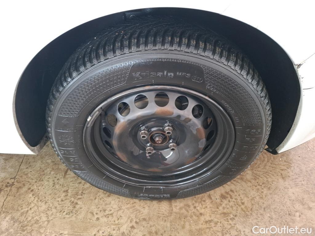  Renault  Clio  IV Air MediaNav 1.5 dCi 75CV BVM5 E6 #82