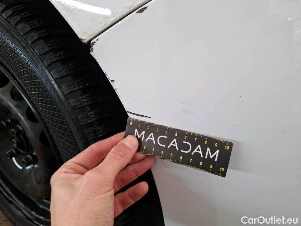  Renault  Clio  IV Air MediaNav 1.5 dCi 75CV BVM5 E6 #27